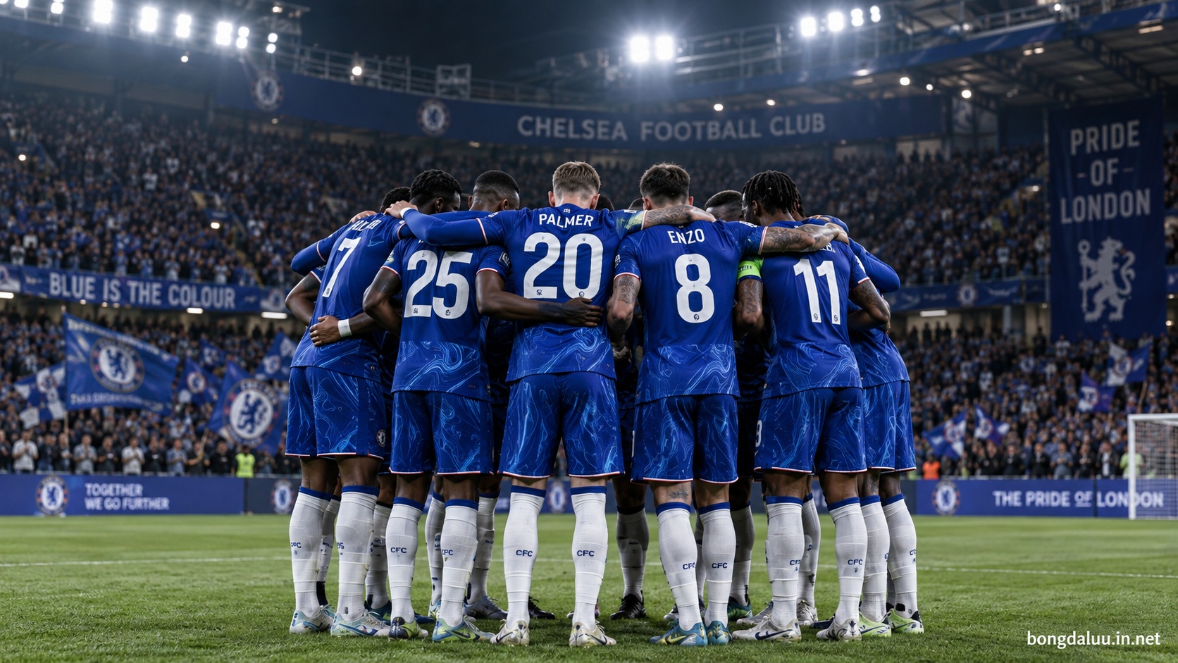 Đội hình thi đấu câu lạc bộ Chelsea tập trung tinh thần trên sân cỏ